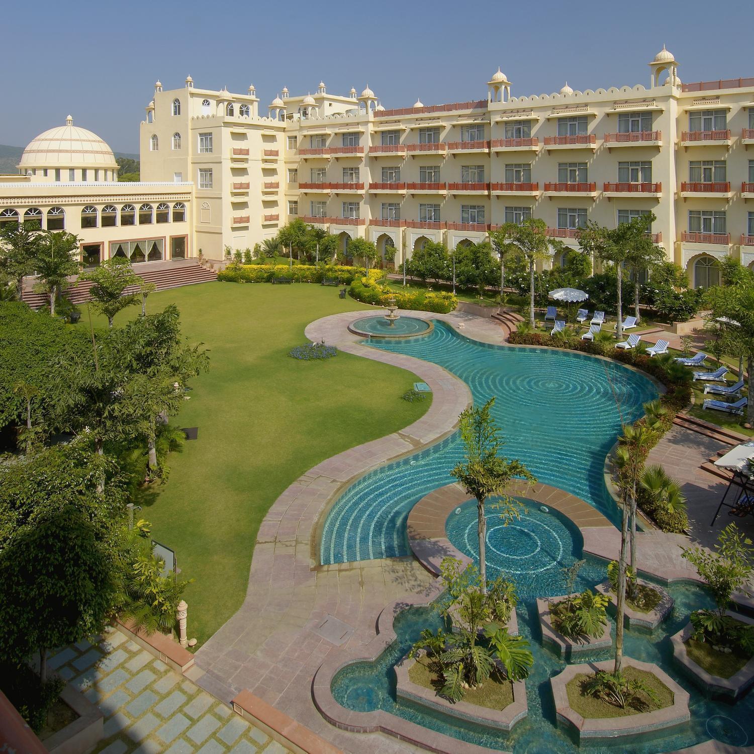 Le Meridien Jaipur Resort & Spa Exterior foto