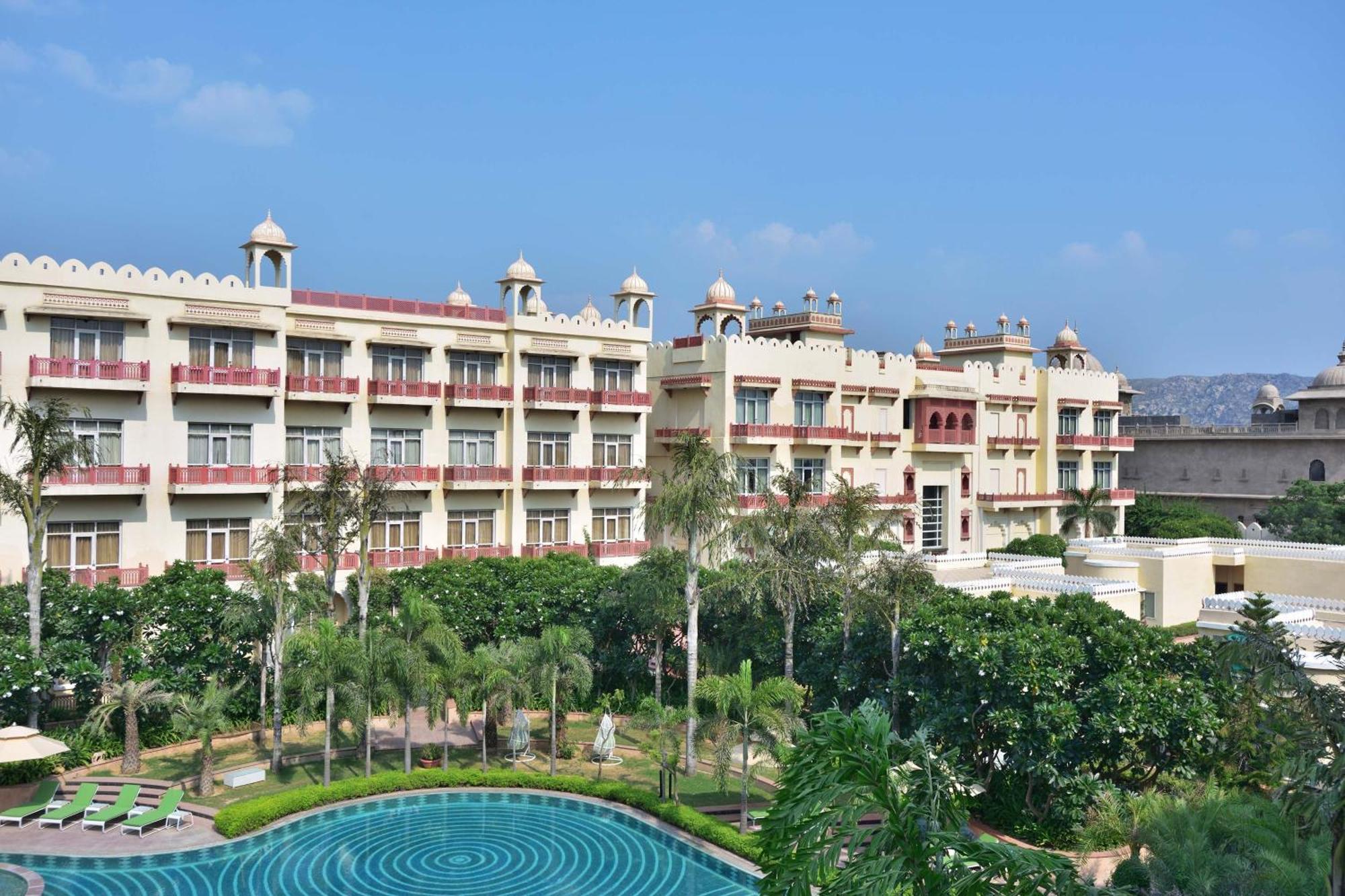 Le Meridien Jaipur Resort & Spa Exterior foto