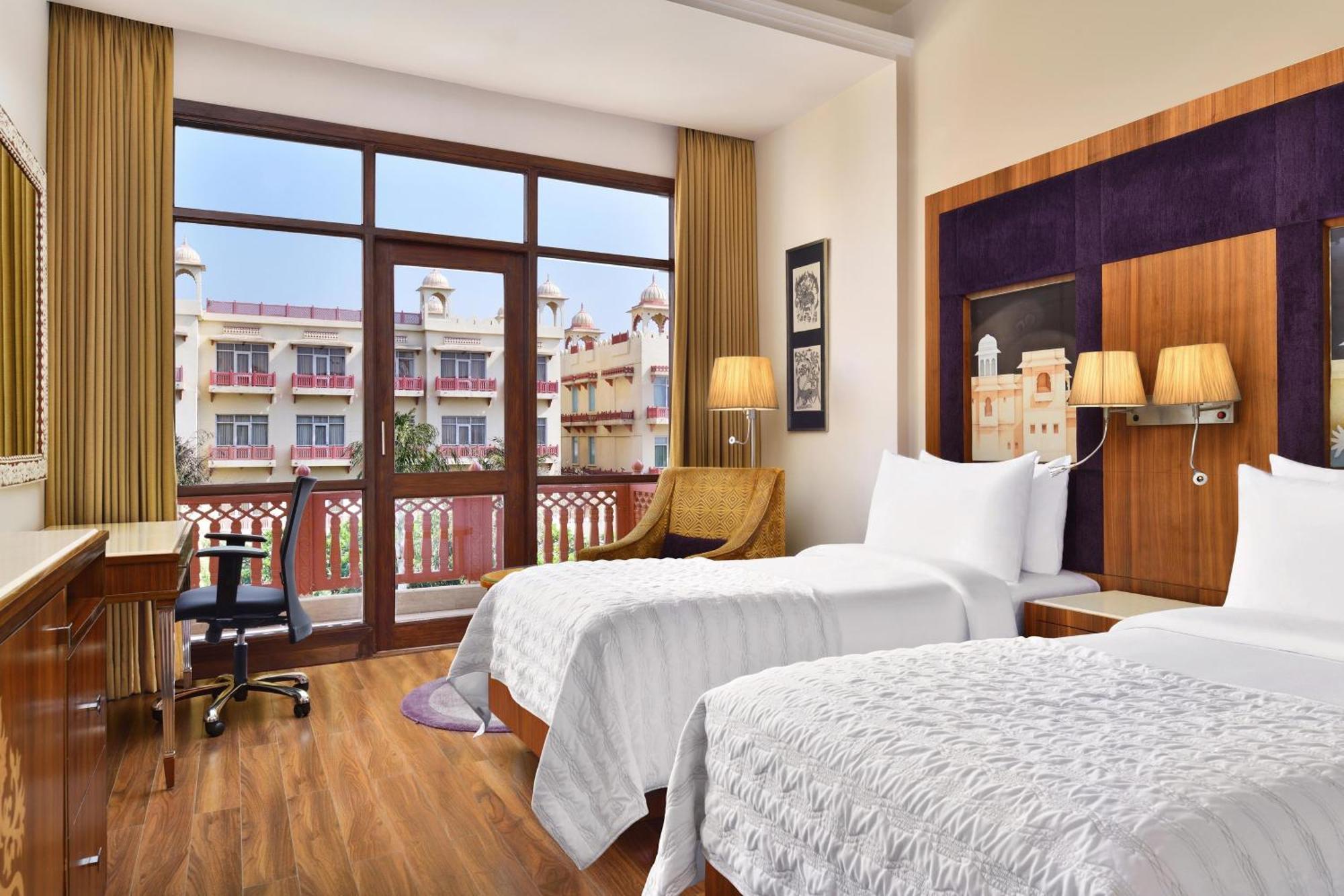 Le Meridien Jaipur Resort & Spa Exterior foto